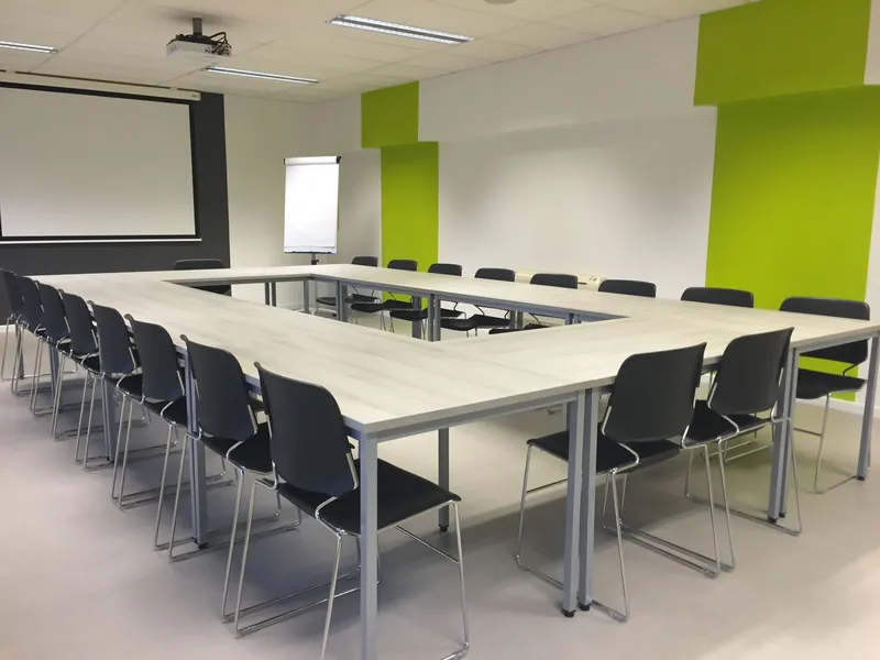 외국어학원 예시 이미지
